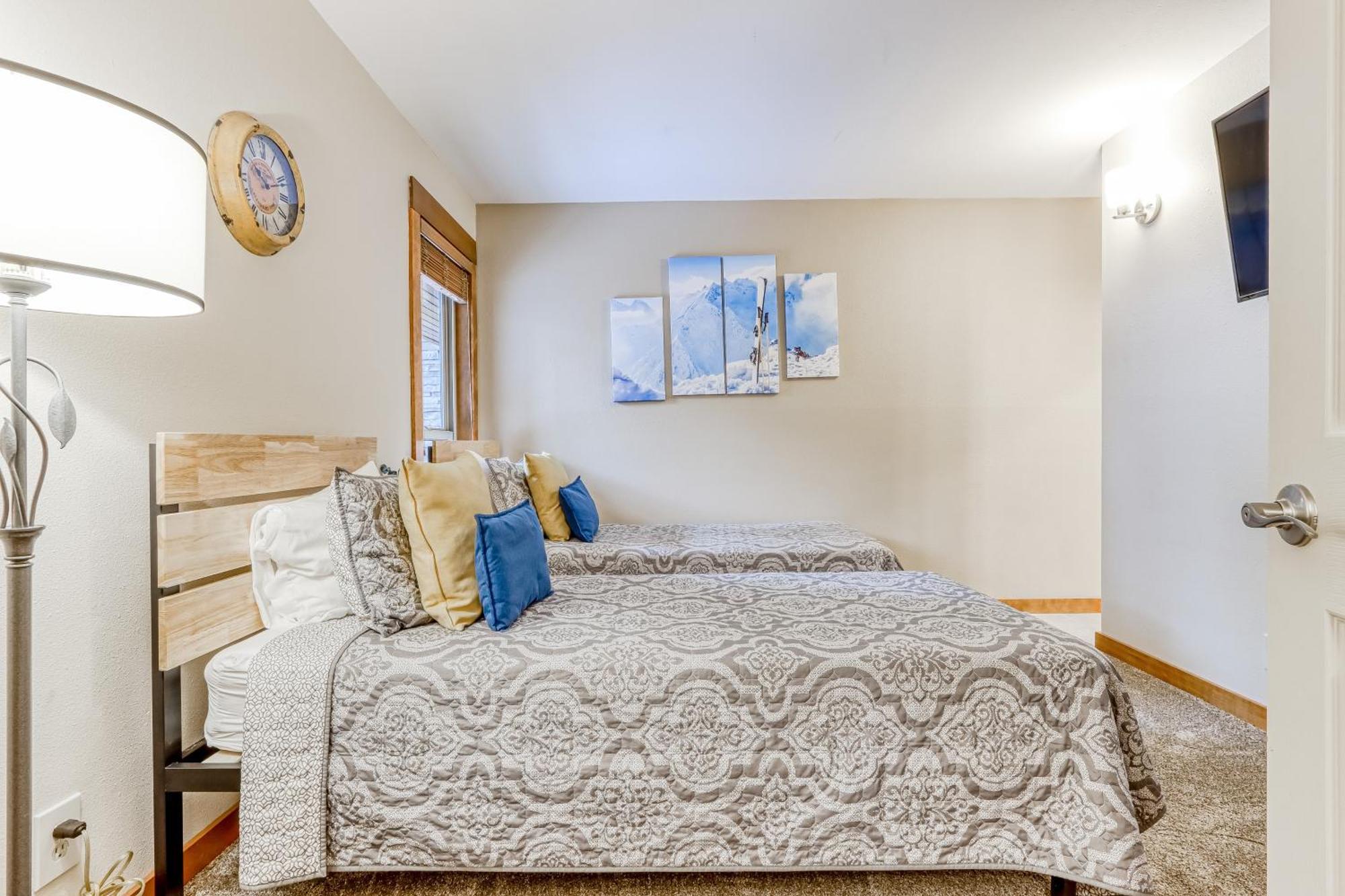 Seventh Mountain II Apartment Deschutes River Woods Room photo